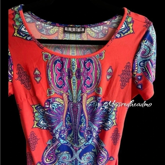 ~Paperdoll~ Dress - Small - Picture 2 of 3